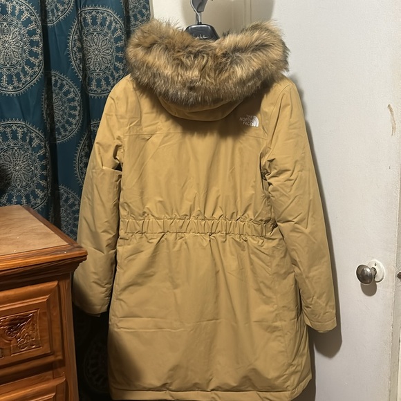 North face women’s down parka 550 Excellent condition. No tags worn twice - Picture 2 of 16